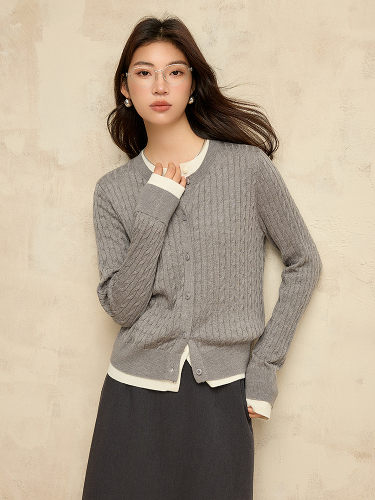 High-End Faux Two-Piece Color-Blocked Wool Knit Cardigan for Women, Early Spring Cable-Knit Jacket, New Women's Slim-Fit Sweater