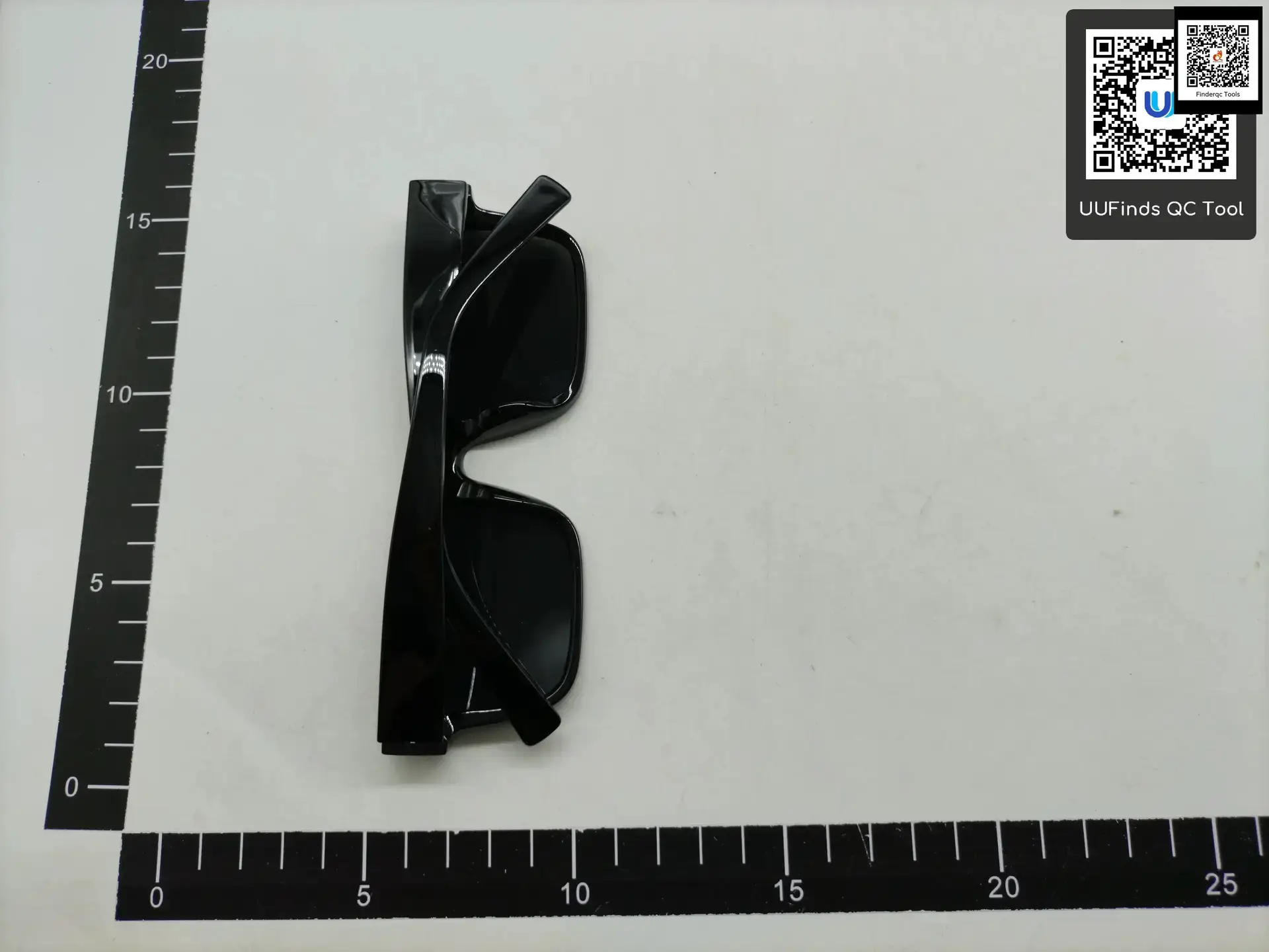 2024 fashion fashion square sunglasses men's women's dark shade, anti-ultraviolet, suitable for driving