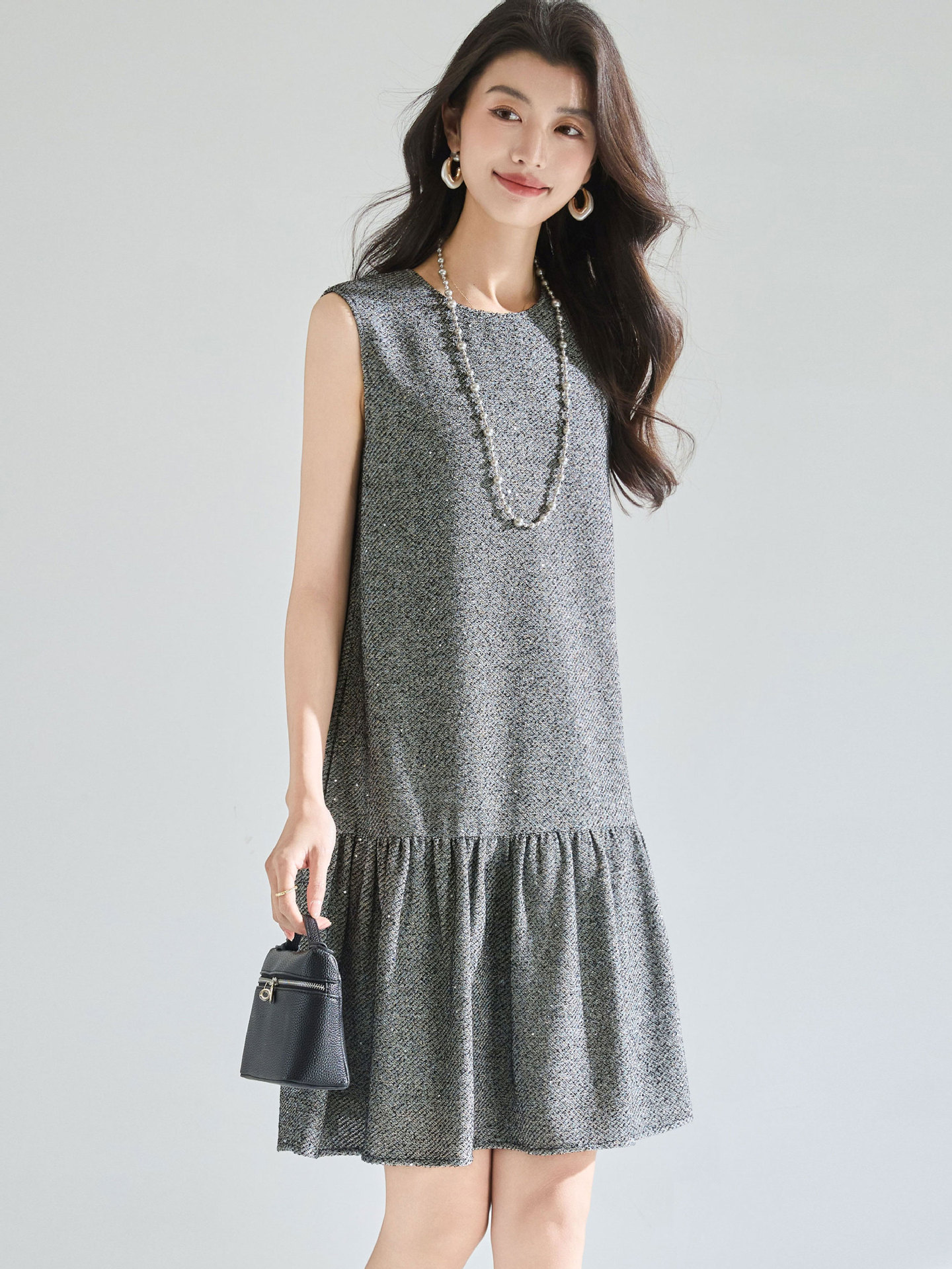 26 Spring French-Style Light Luxury Gray Sequin Tweed Vintage Age-Reducing Slimming Sleeveless Dress 25738