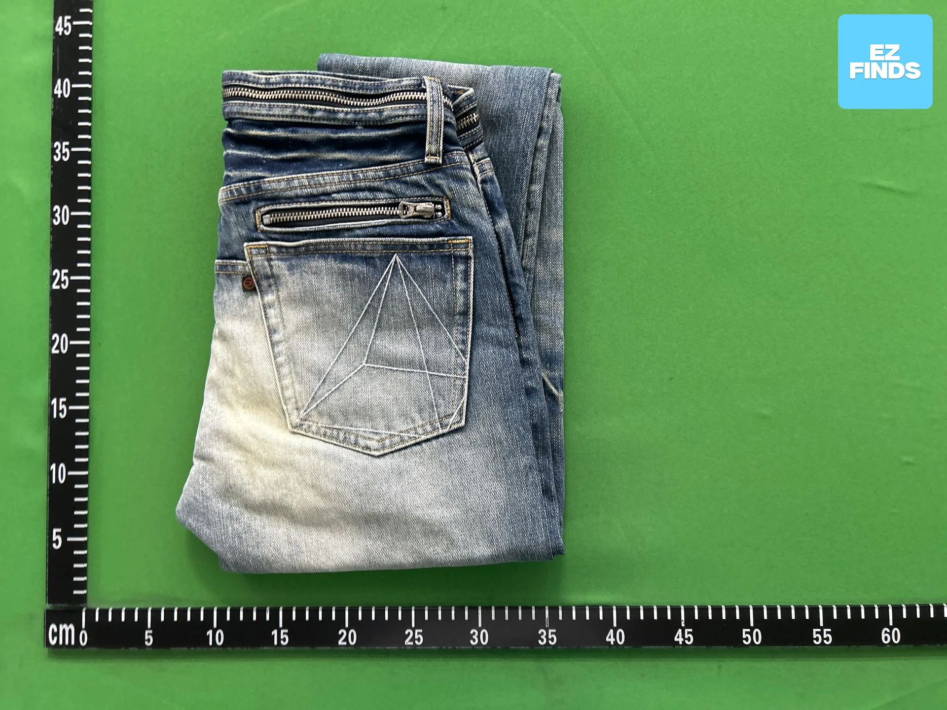 Oriental Dragon Sama Undercover07Ss Archive Washed Whiskered Zipper Jeans QC photo from TAOBAO on Qualit.ly QC
