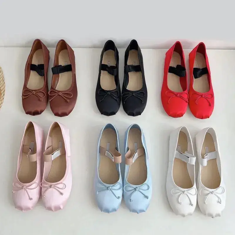 In Stock 25 New High Version Ballet Shoes with Bow Accessories, Fashionable and Elegant Mary Jane Women's Shoes, Comfortable and Versatile
