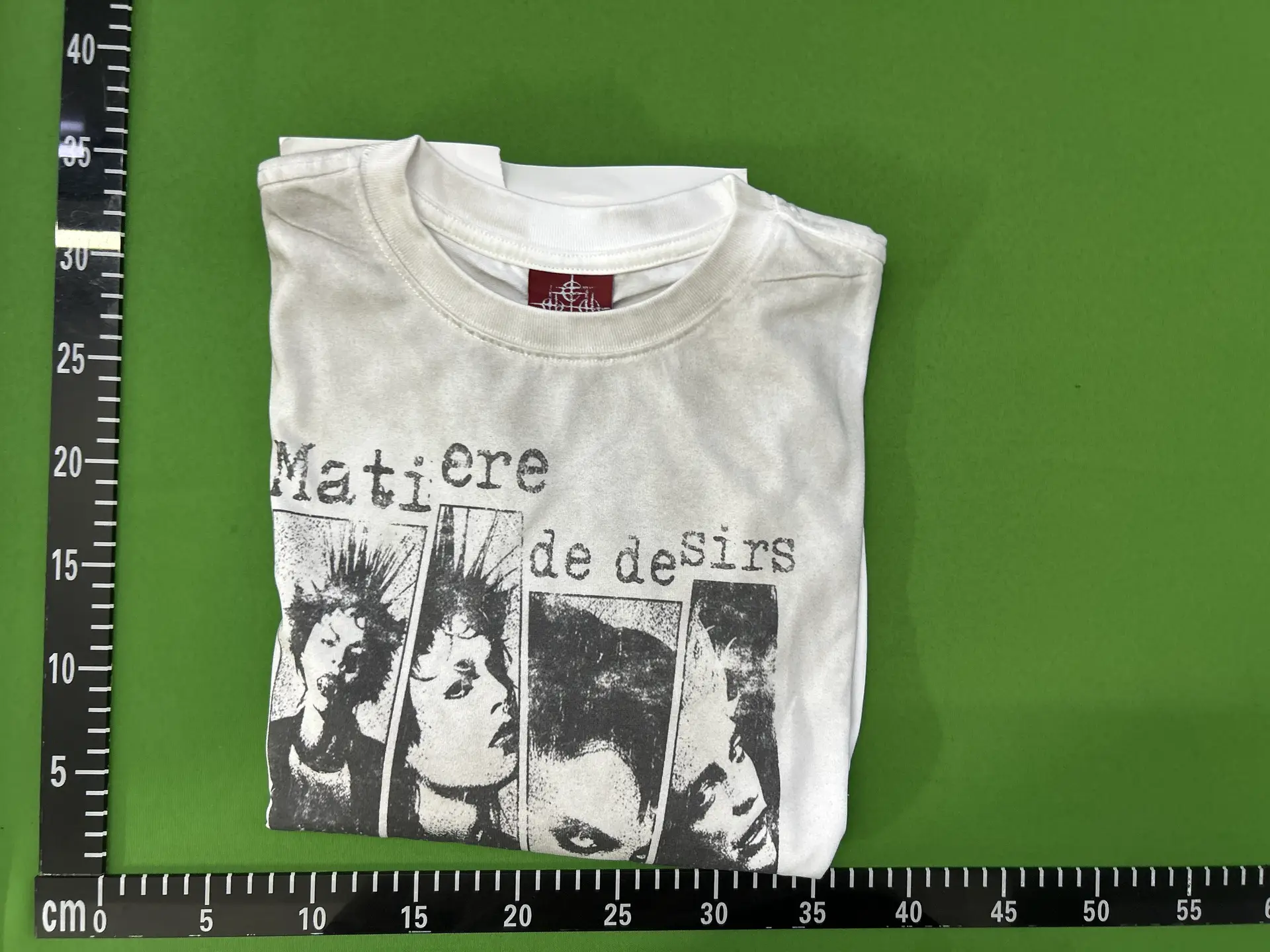 DETW 25AW * Original niche washed, distressed, spray dirty punk portrait print round neck long sleeved base shirt for men and women