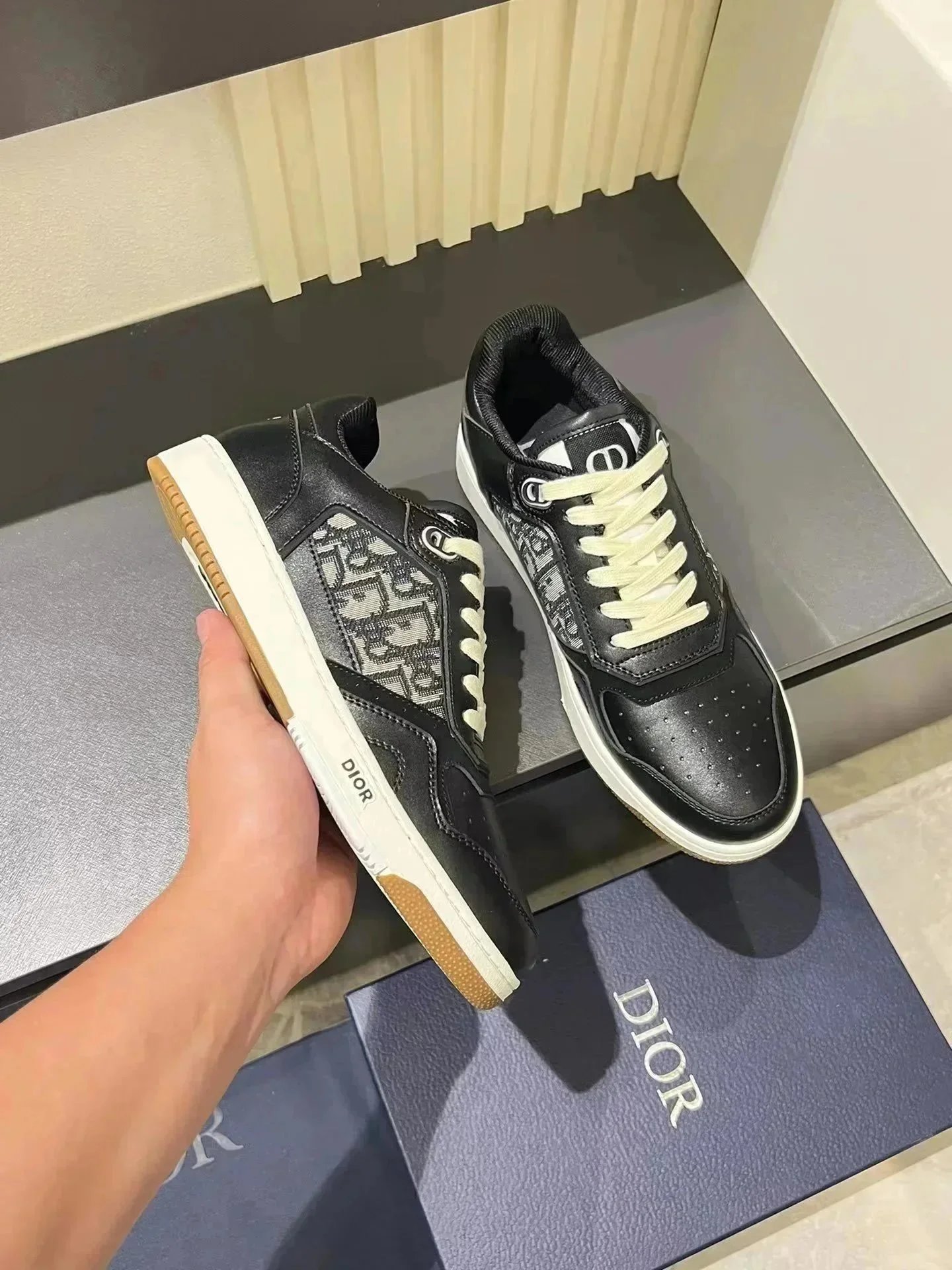 Dior B23 sneakers