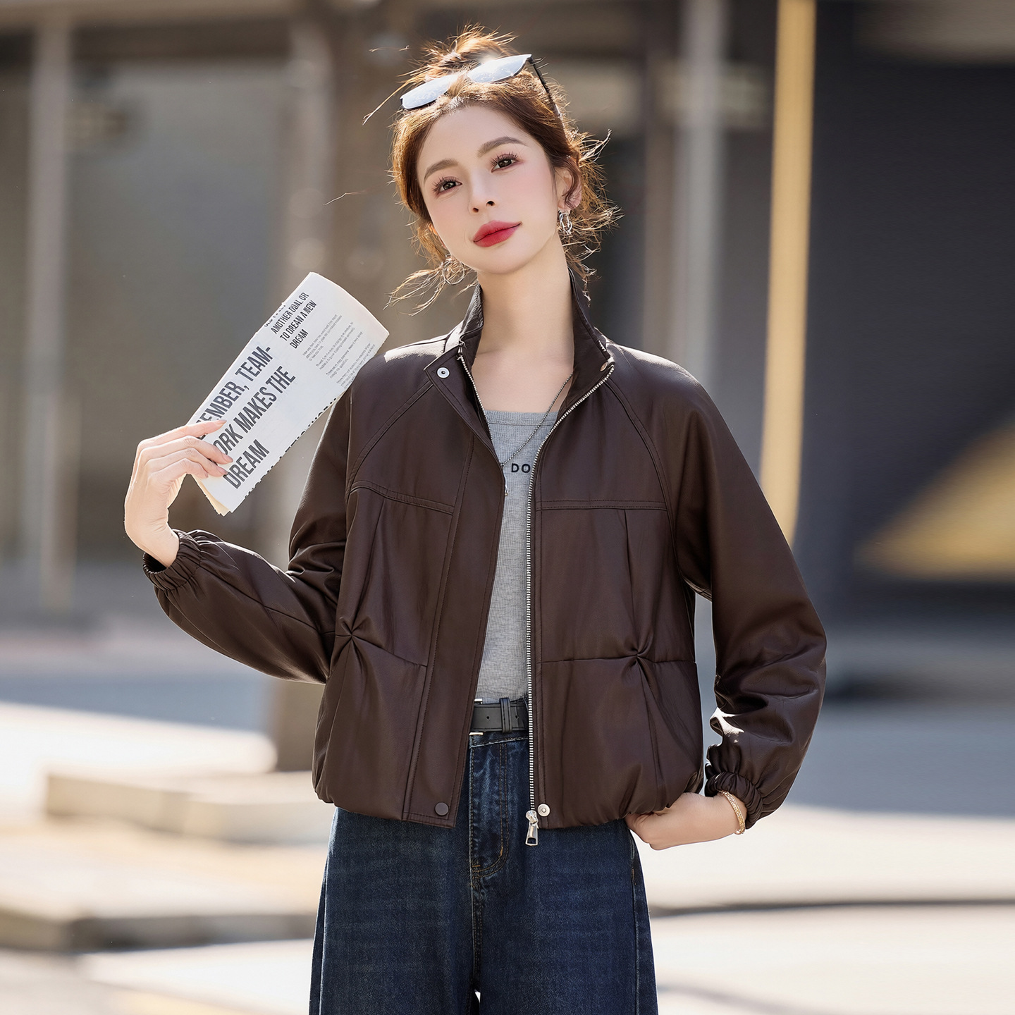 Light Luxury Design, Sheepskin Stand-Collar Leather Jacket, Fashionable Women's Short Loose Coat, High-End Age-Reducing Spring and Autumn Jacket