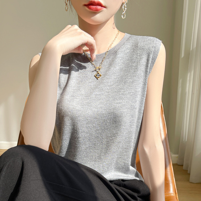 2024 summer new round neck worsted wool first-line garment sweater women's sleeveless vest temperament base shirt