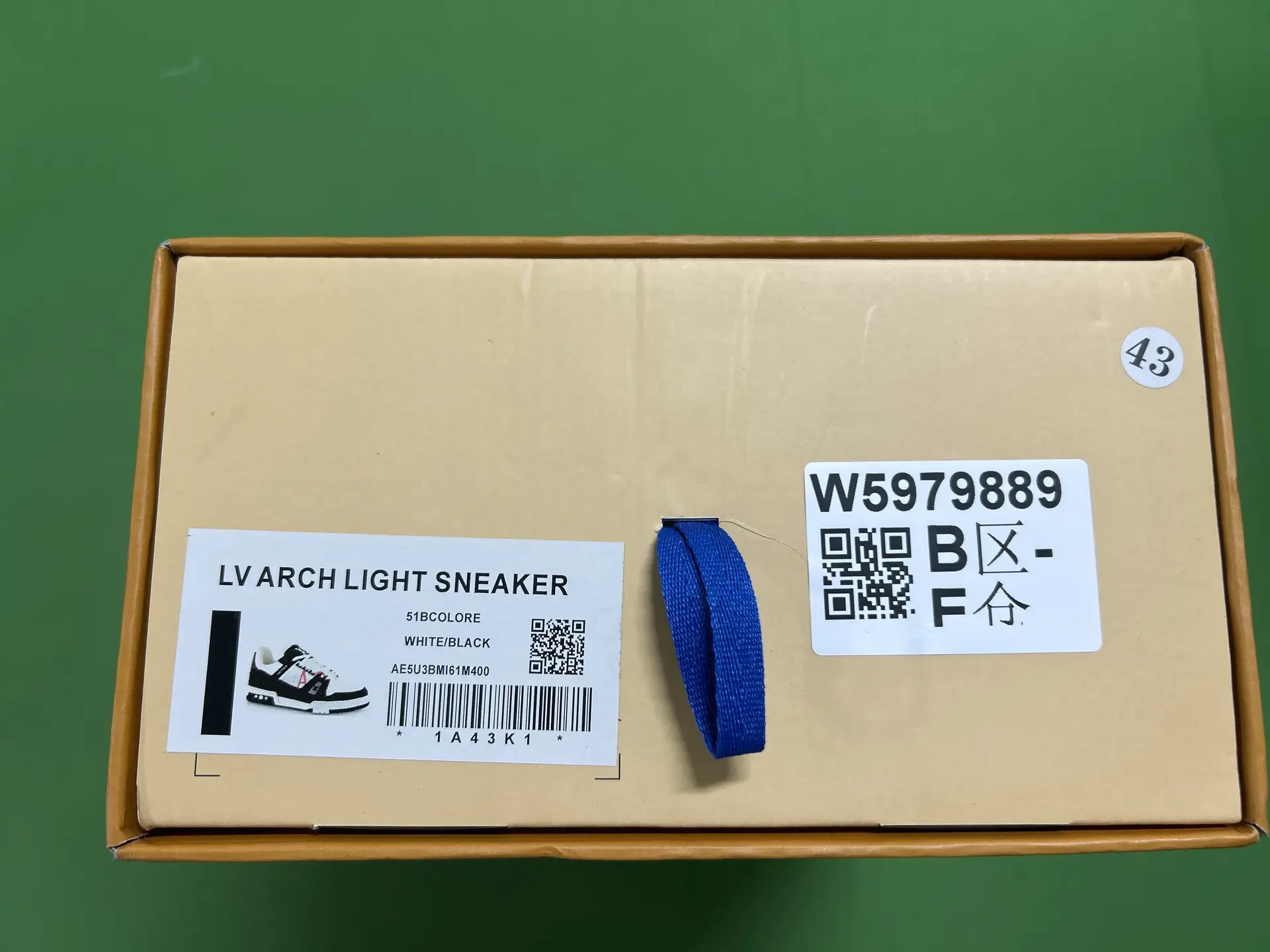 LV Arch Light Sneaker White/Black