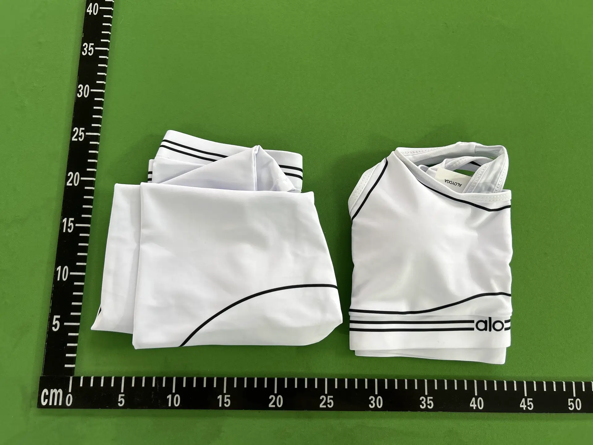 Front Curved Line, Two Horizontal Lines in the Middle, Two-Color Swimsuit Set 55020751