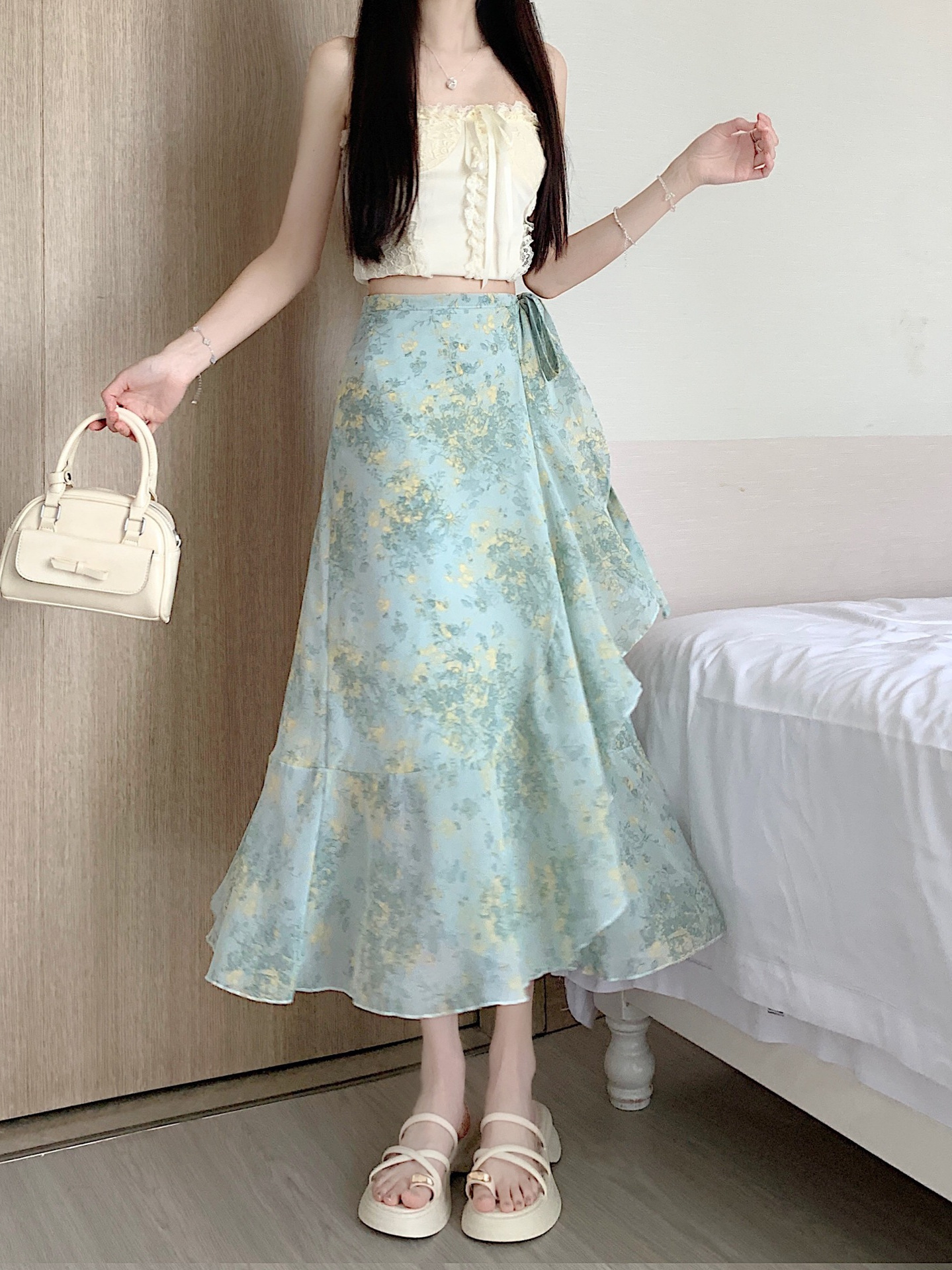 Feiyuan Lightweight Breathable Ruffled One-Piece Skirt for Women, New Summer Beach Apron Floral Tie-Up Skirt
