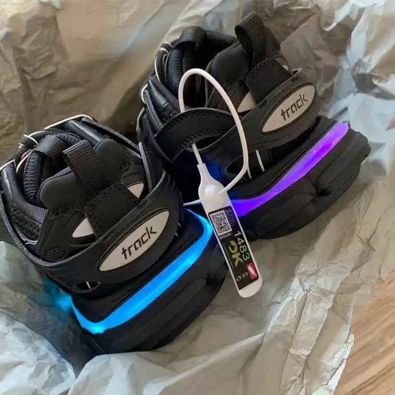 Track30LEDShoes