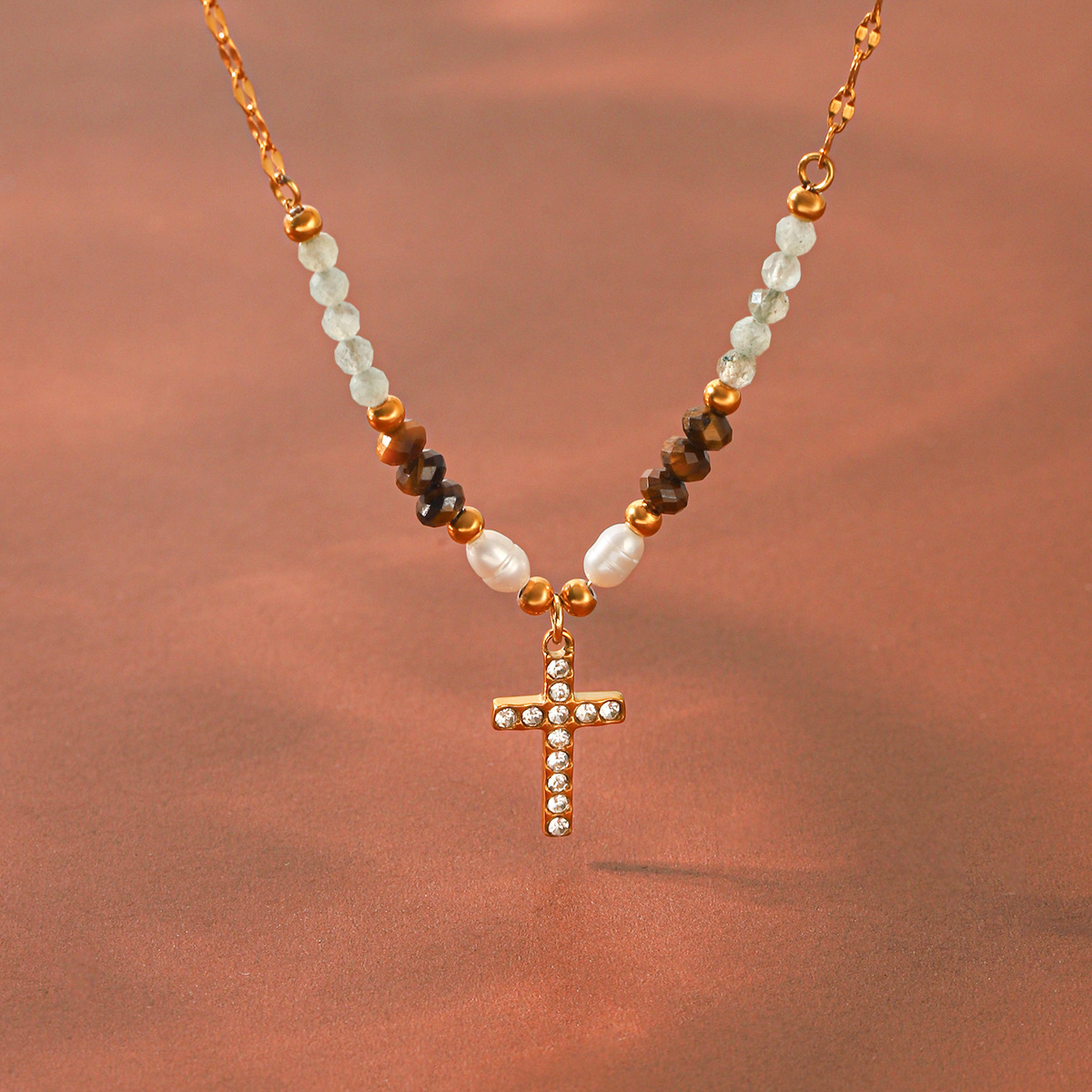 Phoenix Trend European and American New Freshwater Pearl Cross Necklace with Diamonds, Fashionable Versatile Clavicle Chain, Titanium Steel Jewelry Wholesale