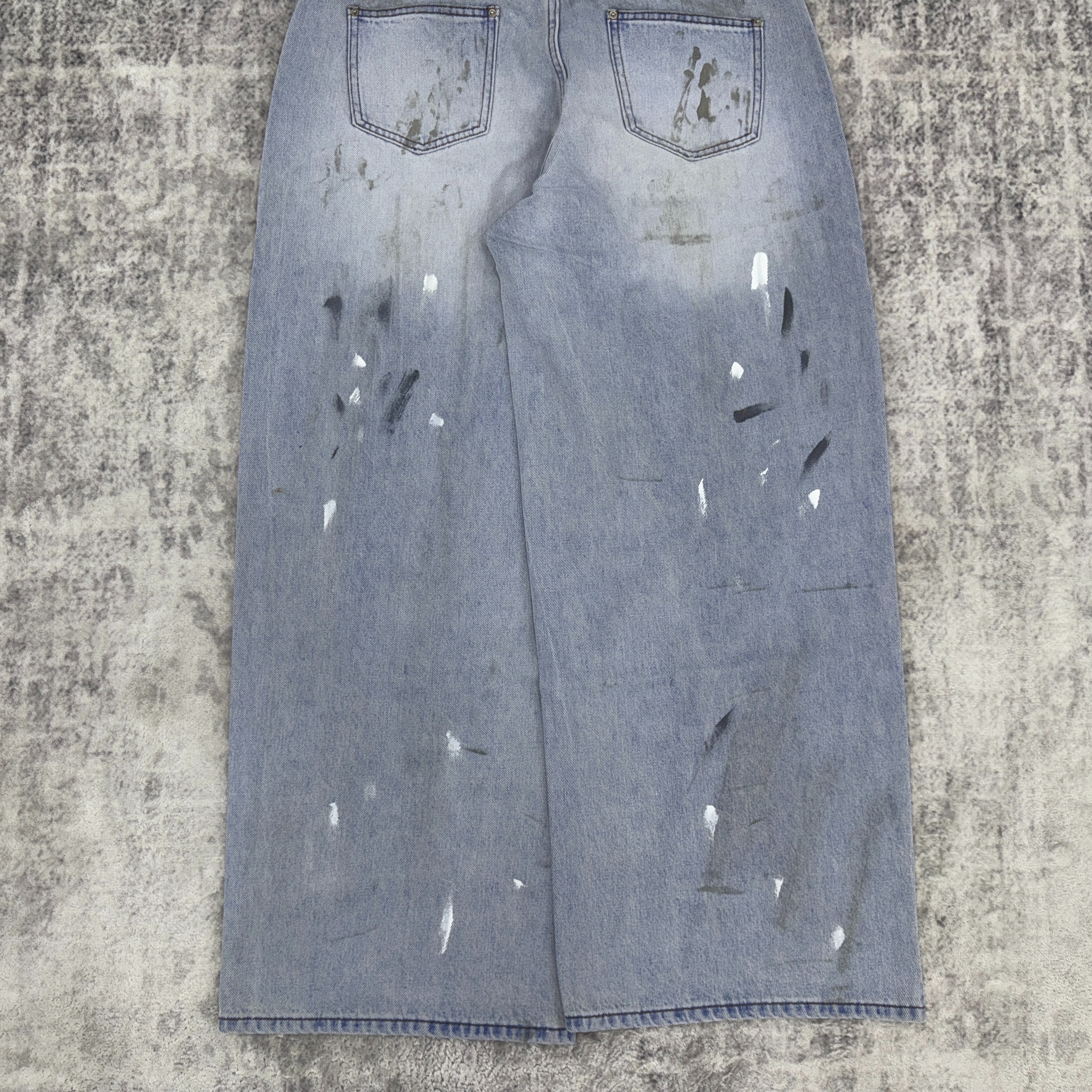2103 Dirty Loose-Fitting Jeans QC photo from TAOBAO on Qualit.ly