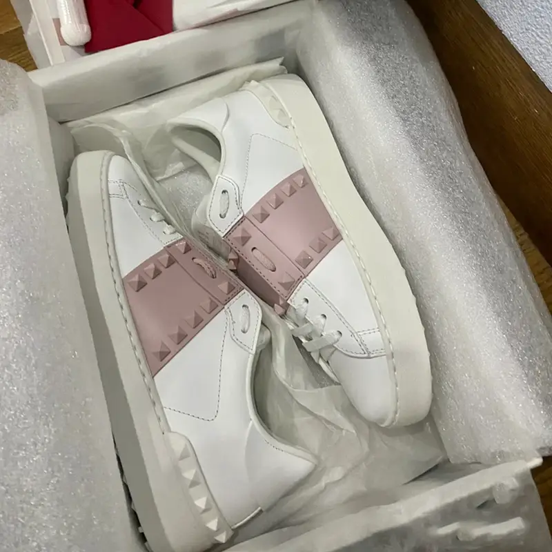 Rivet Casual White Shoes Women's round Toe Board Shoes Easiest for Match Men's and Women's Same Style Sneaker White Platform Height Increasing Large Size Shoes
