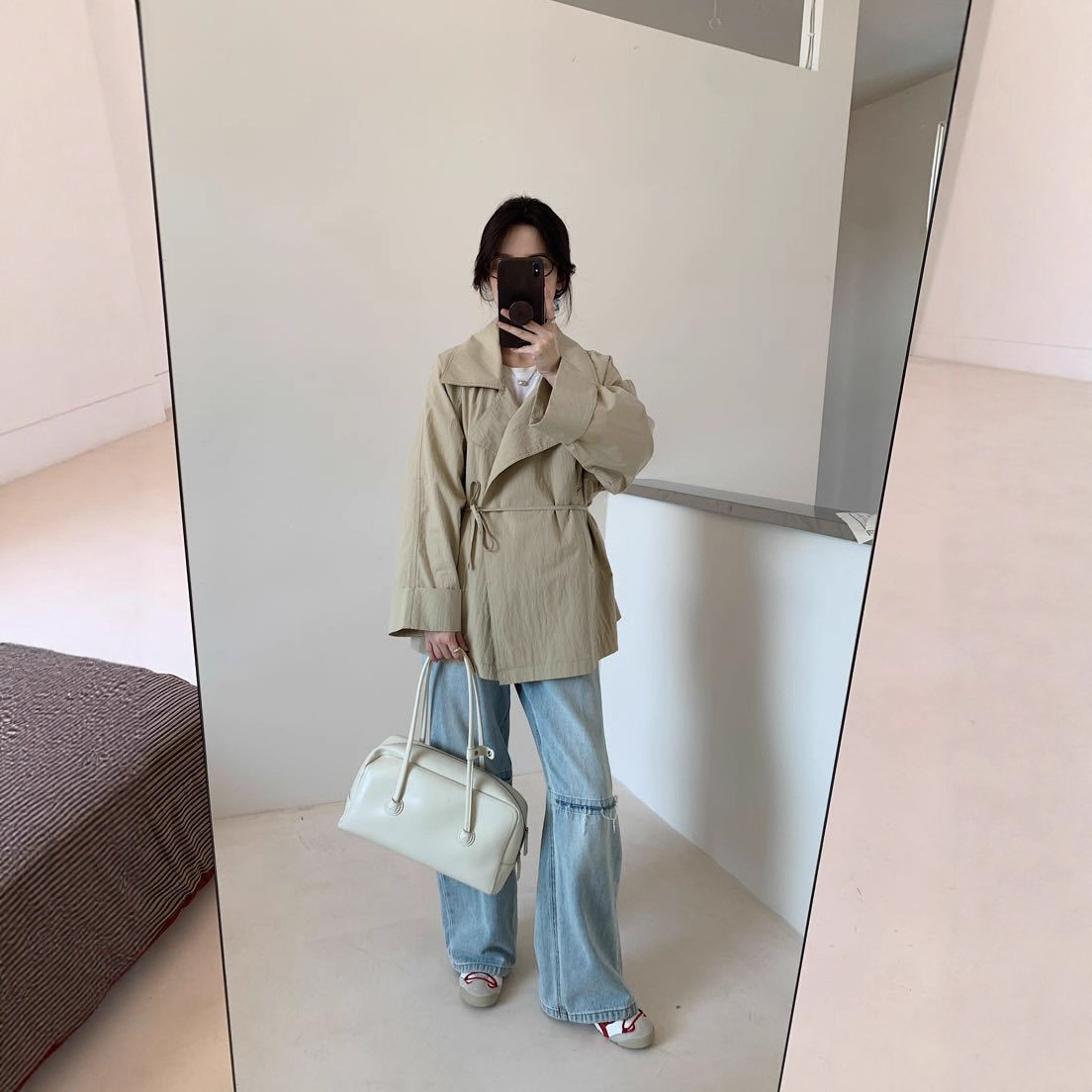 Classic Lapel Back Lace-Up Raglan Long-Sleeved Jacket for Women Casual Korean Style Versatile Top Trendy