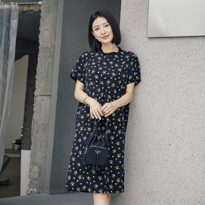 Yun Yun 2026 New Summer Dress for Women, Black Base with Pink Flowers, High-End Simple and Stylish Design Dress