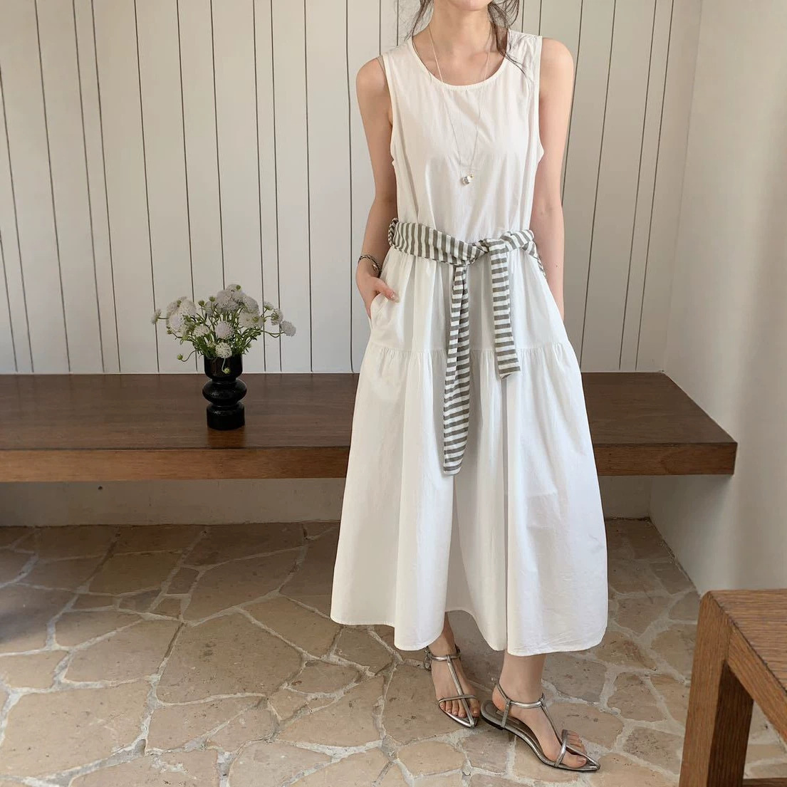 Summer New Round-Neck Striped Shawl Sleeveless Vest Dress for Women, Slimming, High-Quality, Simple and Elegant Long Dress