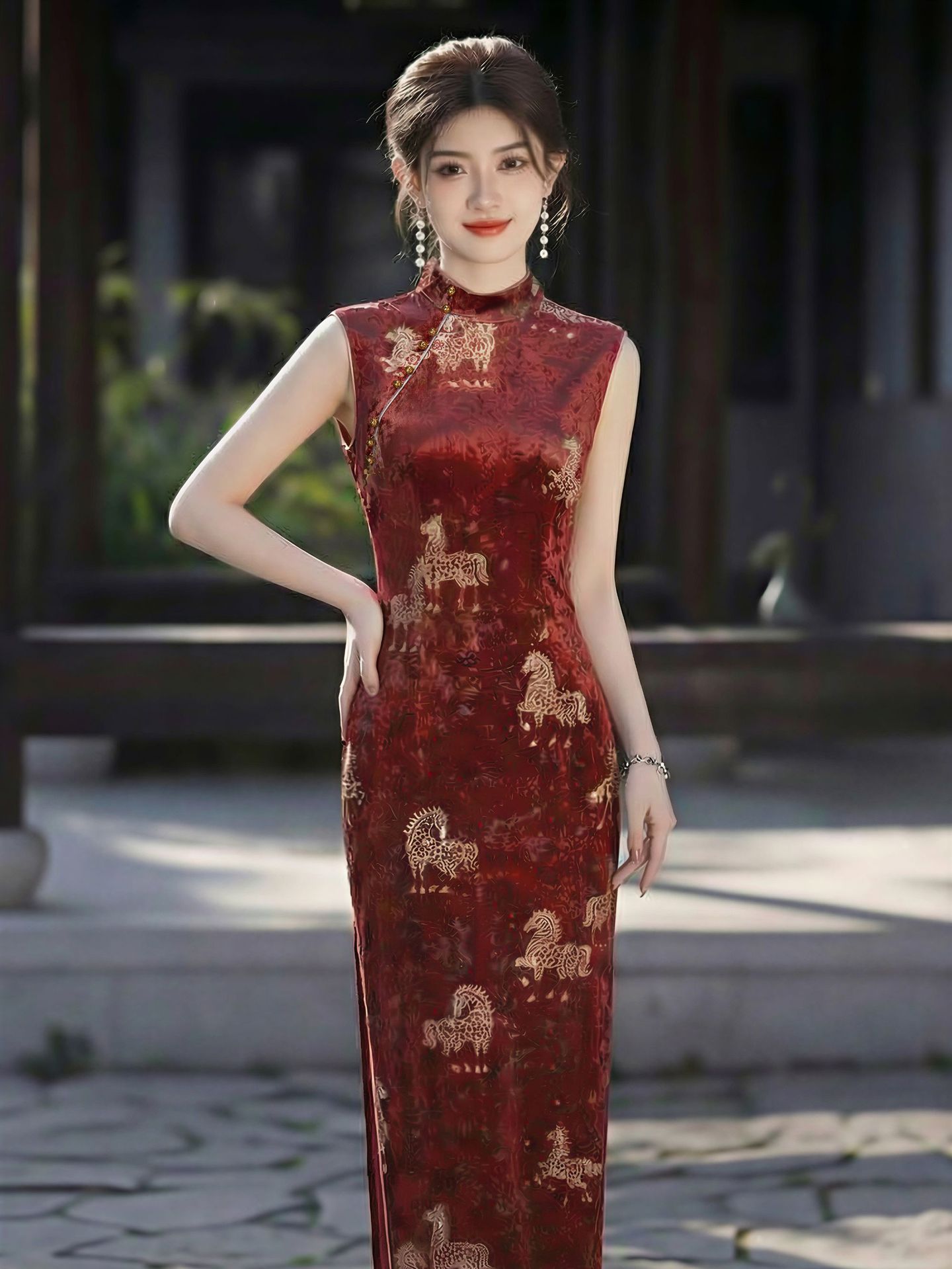 Vintage Elegant Wine Red Velvet Improved Qipao Dress for Mothers, Sleeveless, Waist-Cinching, Slimming, Long Dress with a Graceful Look