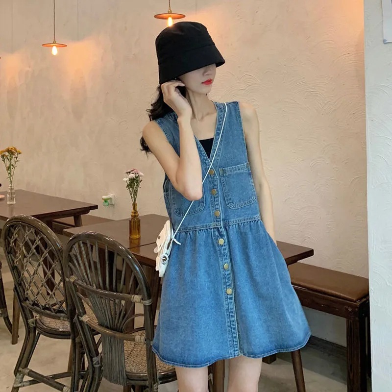 French Retro Denim Strap Dress for Petite Women's Summer 2022 New All-match Slim-fit V-neck Petite Dress