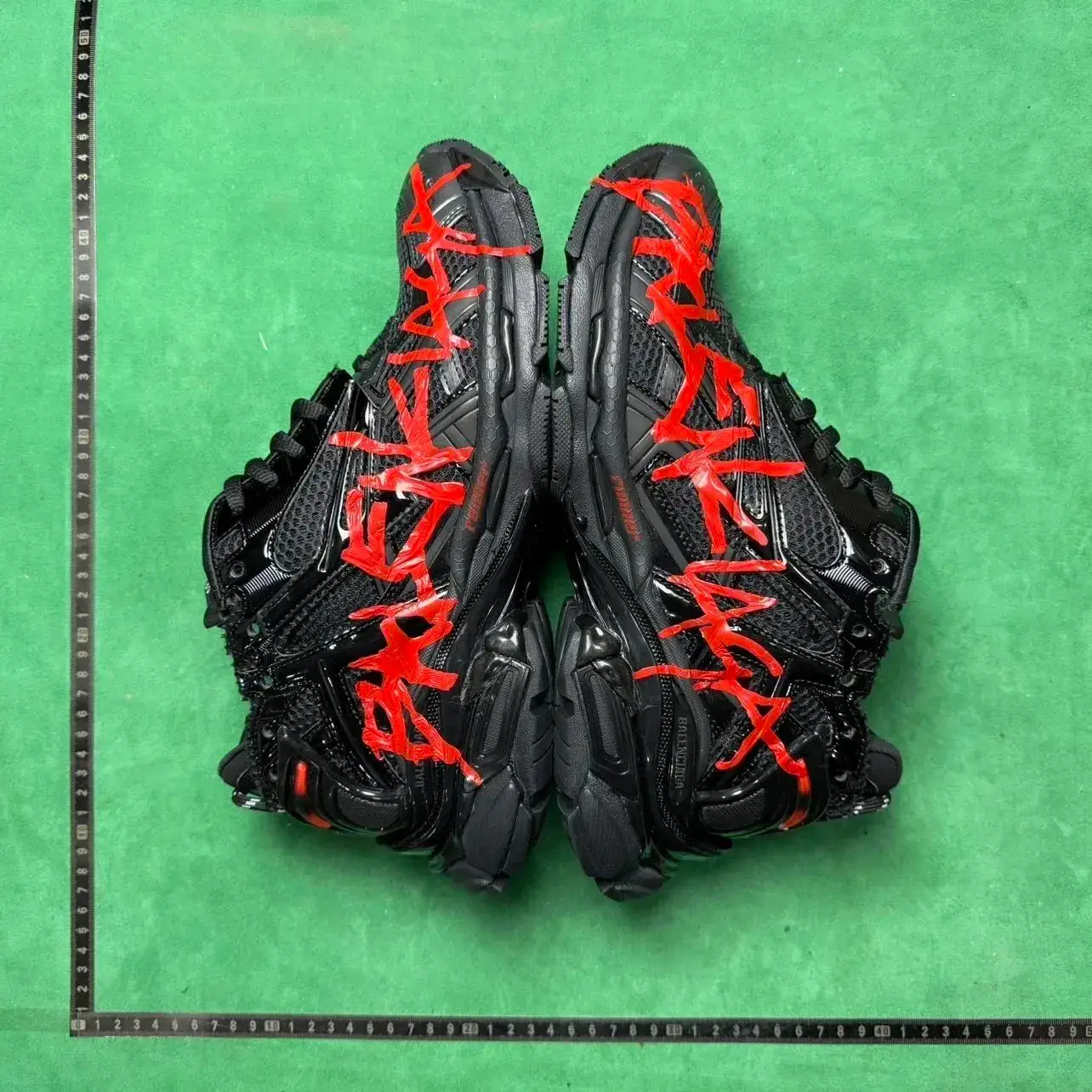 Balenciaga Runner Black Red