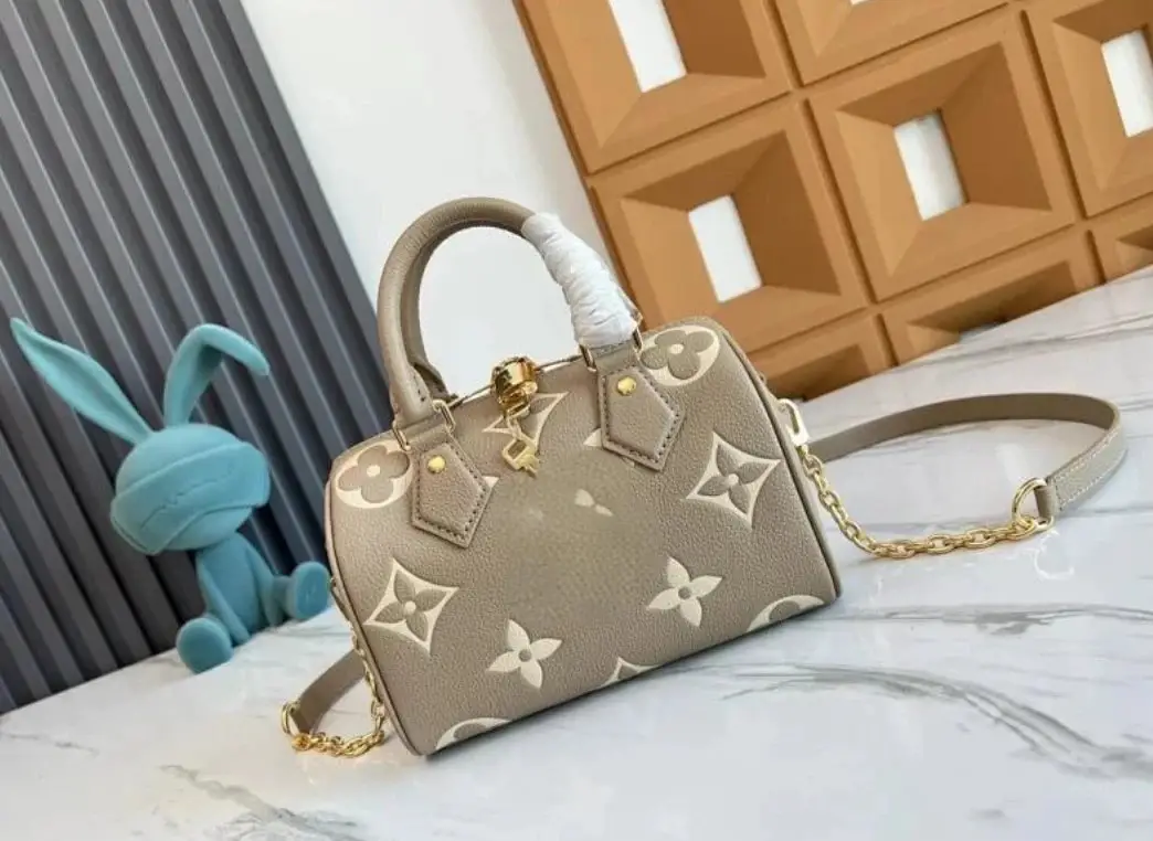 P650A(M46883-4)20.5 x 13.5 x 12.0 cm