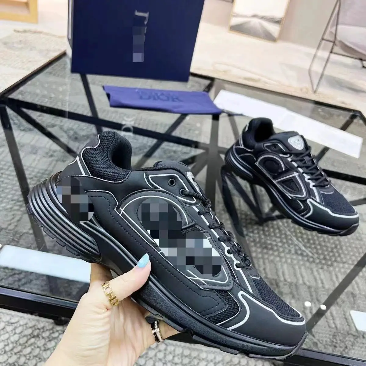 DB3运动鞋