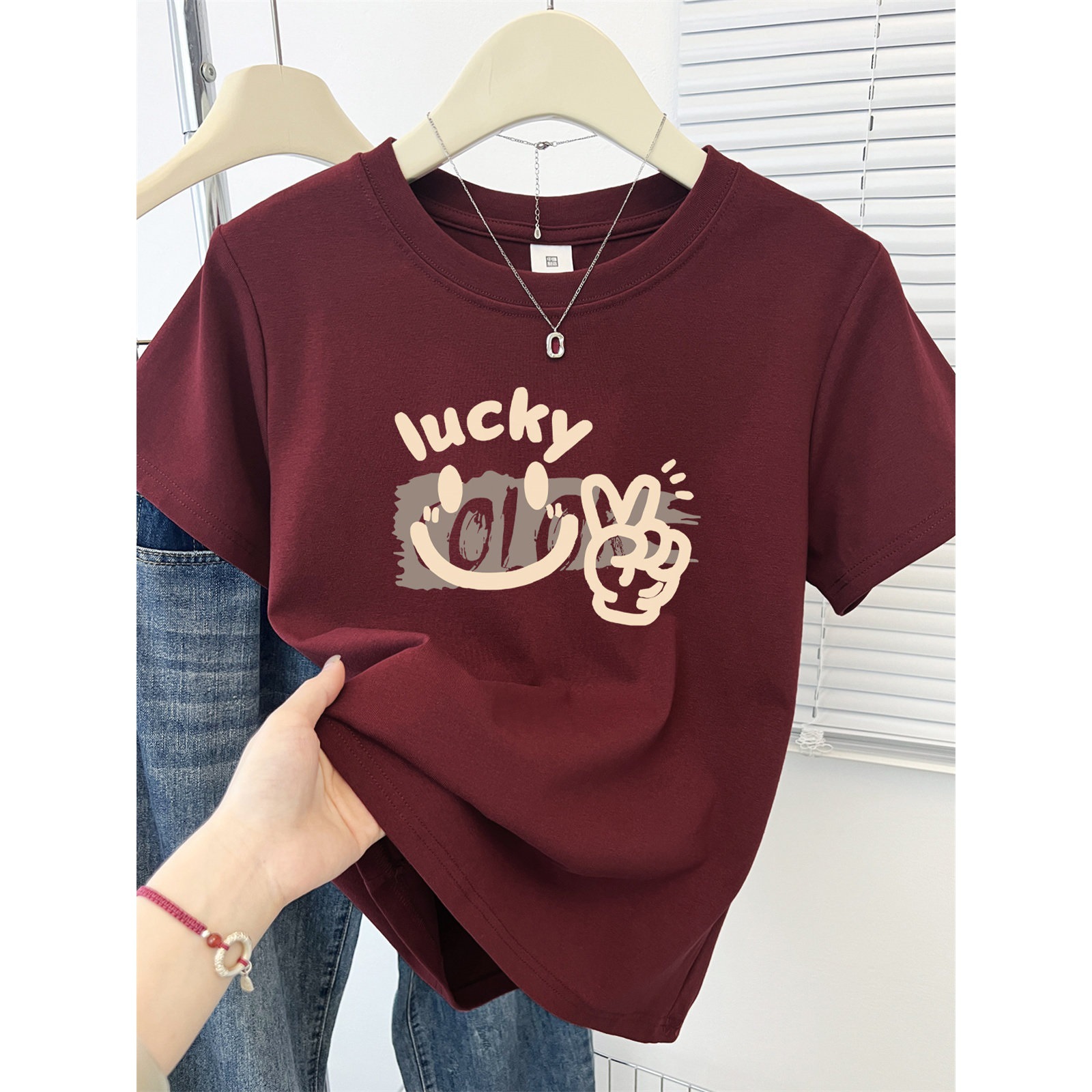 Cute Cartoon Print Short-Sleeved T-Shirt for Women 2026 New Summer Style with Stylish Shoulder Design Fashionable Burgundy Top Ins