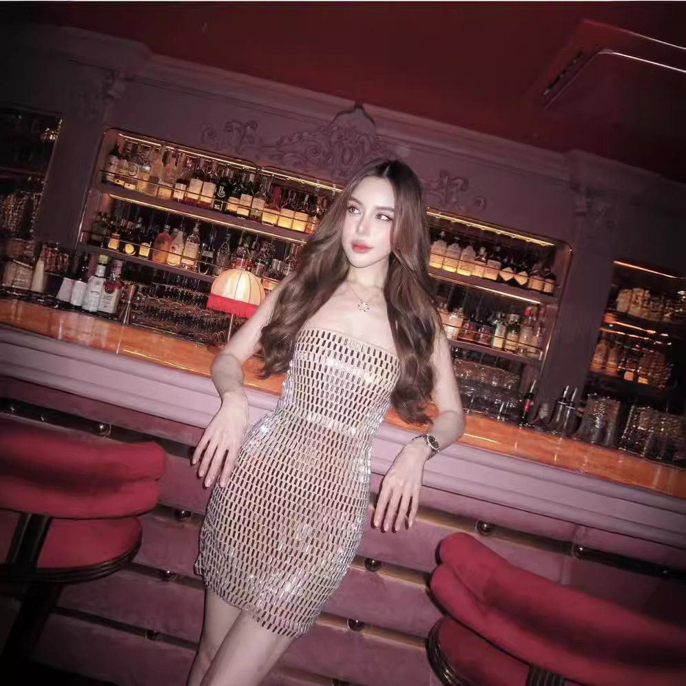 2024 Elegant Sexy Backless Shoulder Hot and Diamond-encrusted Sleeveless Mini Hip Evening Gown
