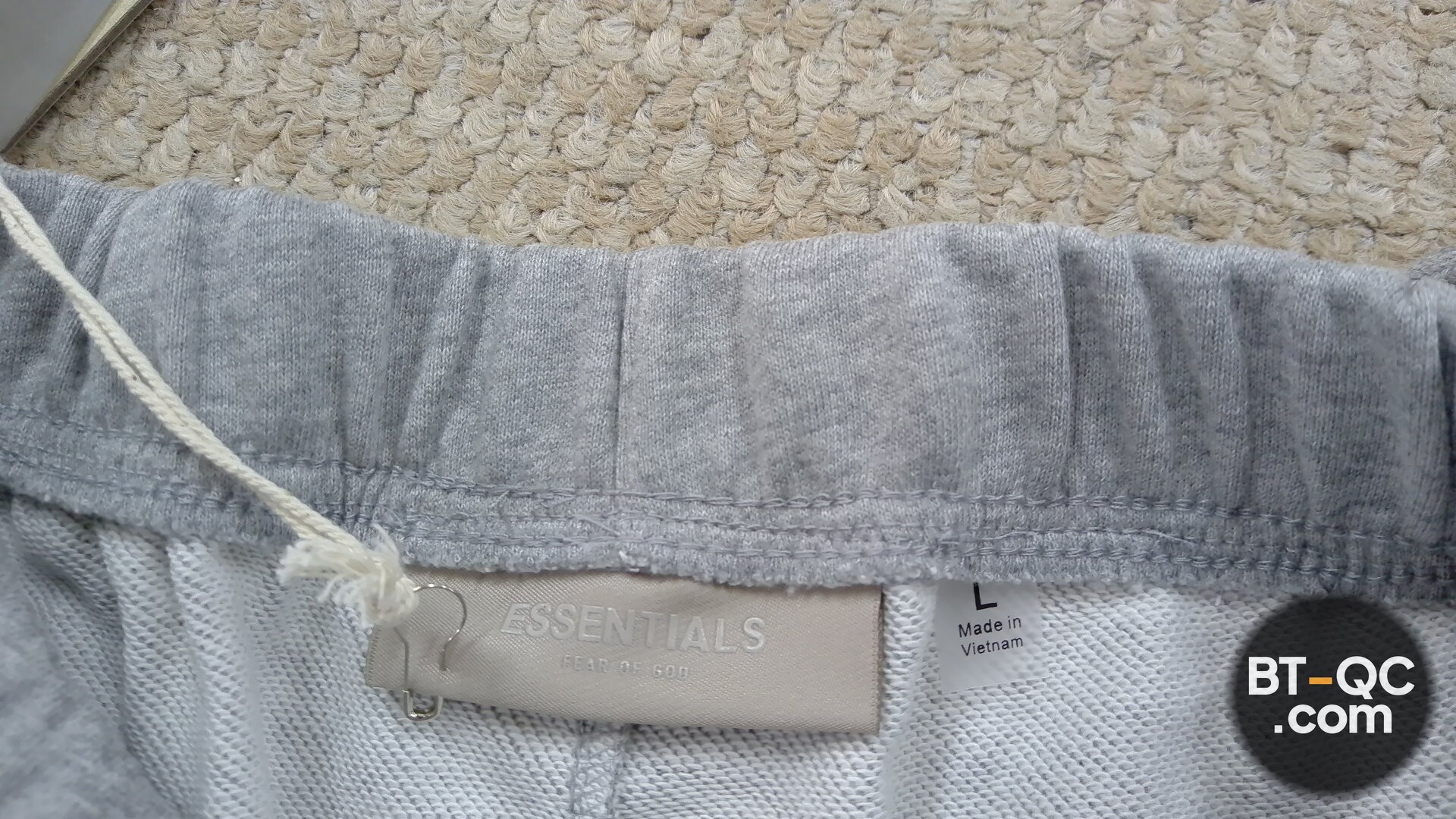 ESSENTIALS FEAR OF GOD T-Shirt — QC-Foto 2