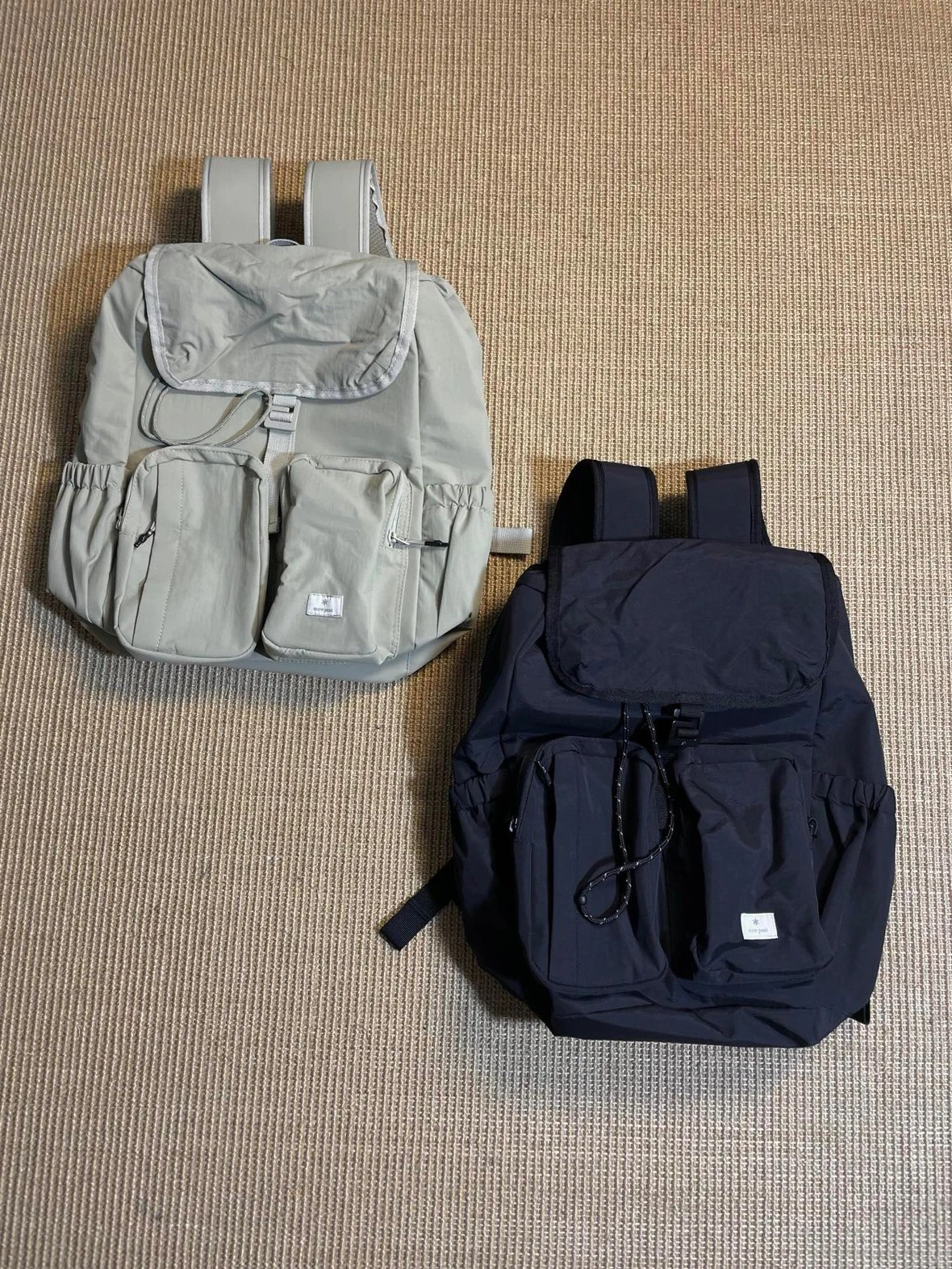snow snow outdoor multi-pocket waterproof backpack large-capacity multifunctional backpack

Foreign trade orders waterproof materials, details and hardware are all in place, the same for men and women!

Capacity: 17L

size: 32CM × 16CM × 46CM