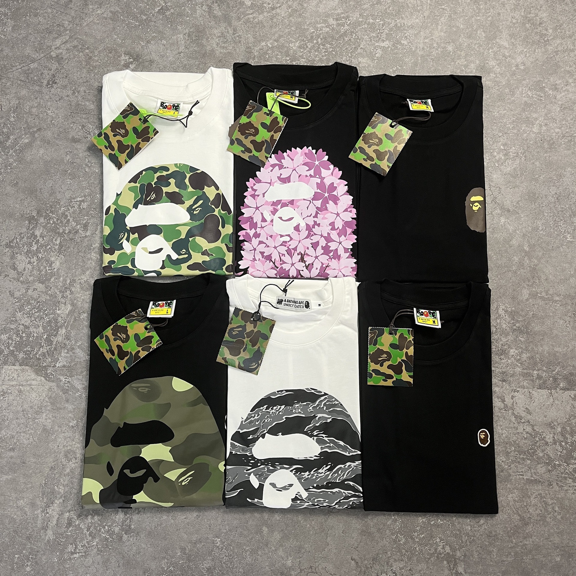 Long-Term Collaboration with Bape on Trendy Three-Label Half-Sleeve Tee Tops for Men and Women, Ape Head High-End Loose Short-Sleeve t