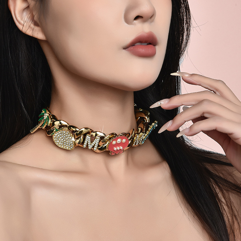 Factory direct fashion brand original full diamond trend rap hip-hop Joker neutral wind lovers necklace studio with the same style