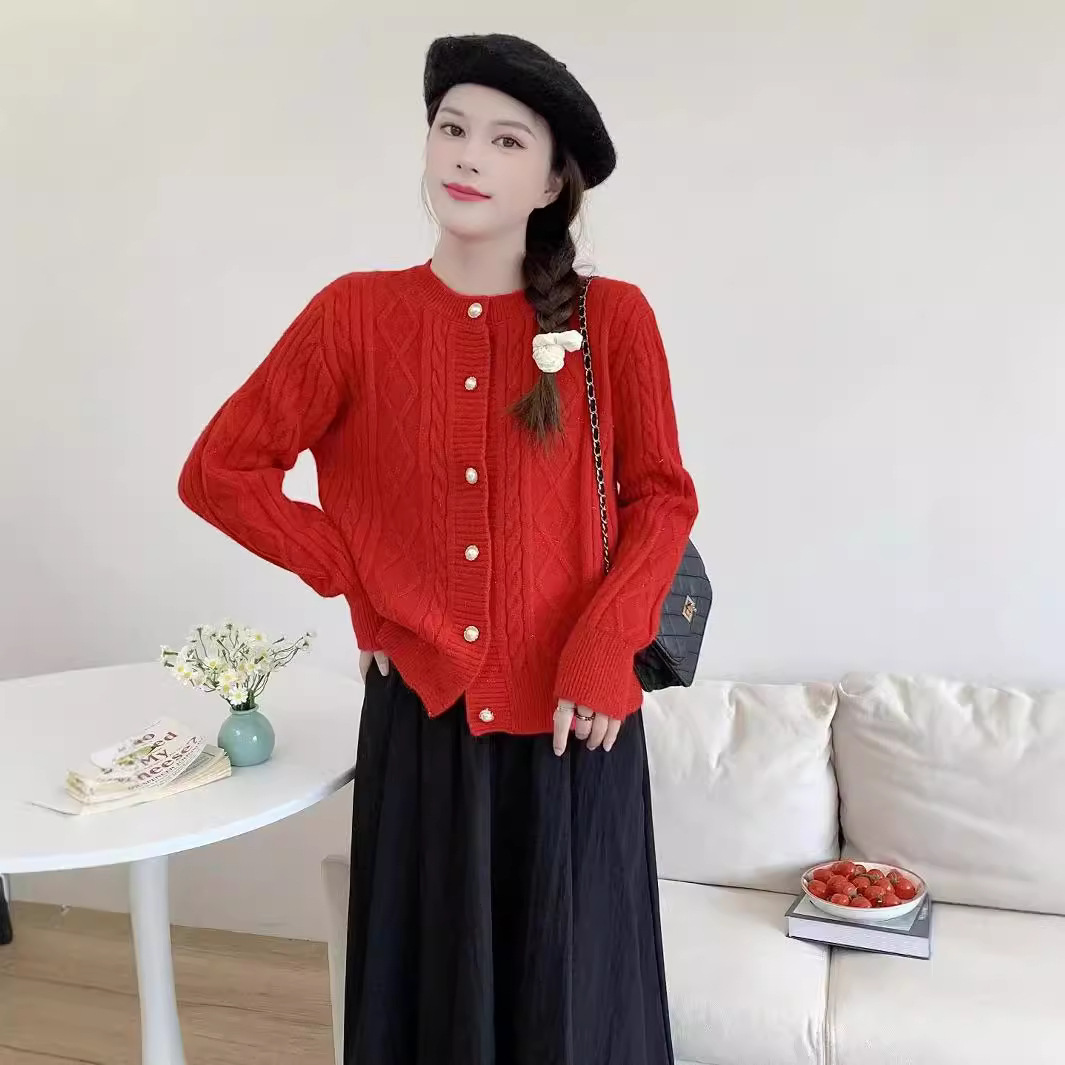 Soft Waxy Milk Blue Sweater Women's Autumn and Winter 2024 New Round Neck Twist Cardigan Knitted Jacket Short for Small Men