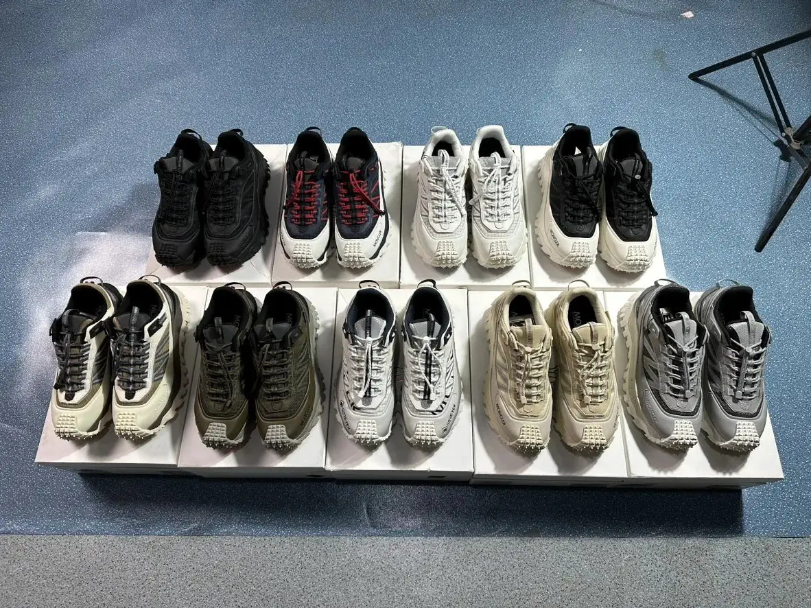 Moncler Trailgrip Carbon Fiber, Heightened Non-Slip Rubber Sole, Size Regular Purchase!