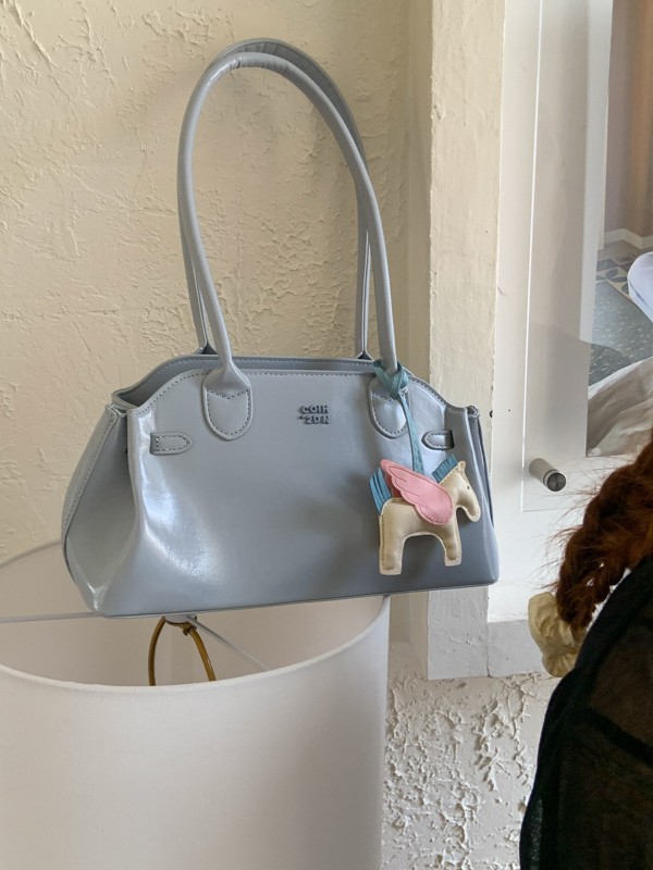 Foreign Trade Korean Style Commuter Armpit Shoulder Bag Women's 2025 New Handbag Wholesale Niche High-End Shoulder Bag
