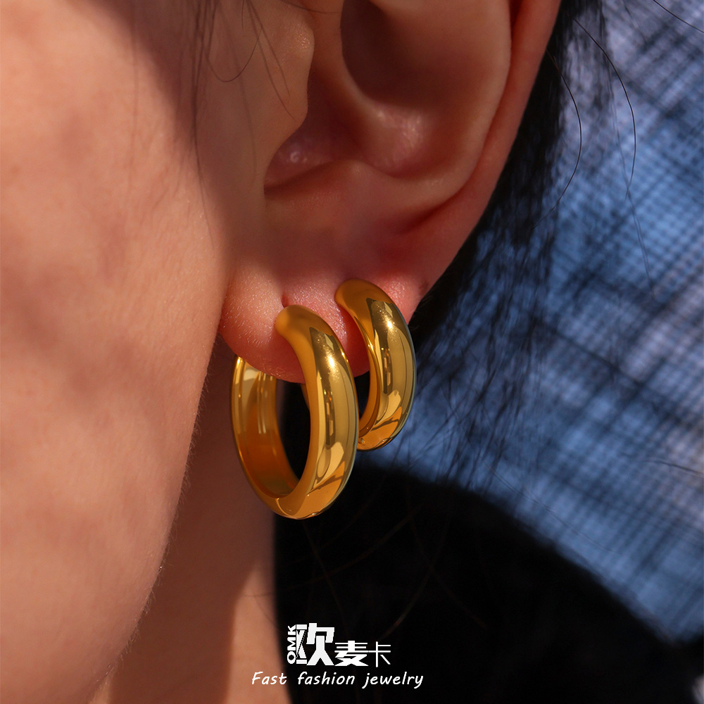 Omega European and American Circle Color-matching Earrings Simple Fashion Stainless Steel 18K Real Gold Ring Ear Buckle Niche Earrings