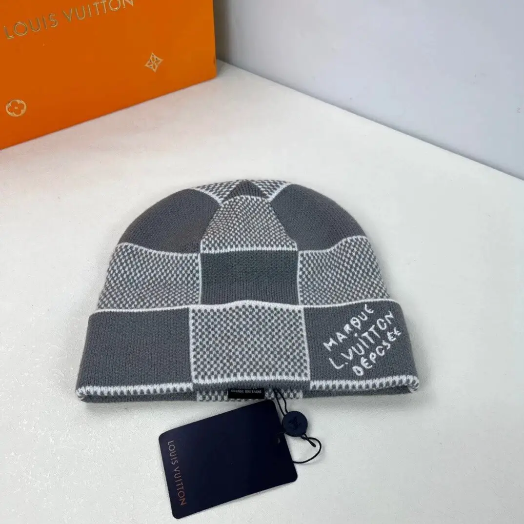 L Knitted Hat