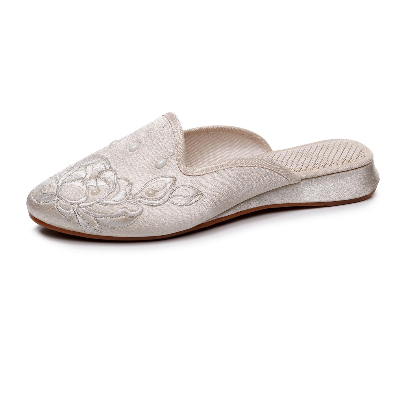 Slippers flat-bottomed embroidered cloth shoes with cheongsam 2022 spring and summer new women's shoes outdoor sandals