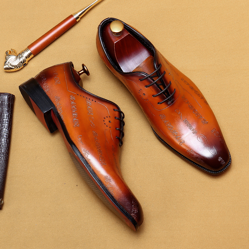 [vip for] first layer leather dress shoes men's leather pointed business British carved foreign trade Oxford shoes
