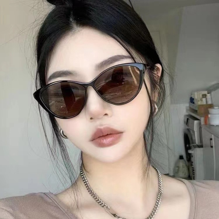 New Fashionable Cat-Eye Sunglasses for Round Faces, Slimming, Anti-Uv Sunglasses, Casual, Versatile, High-End Sunglasses for Women