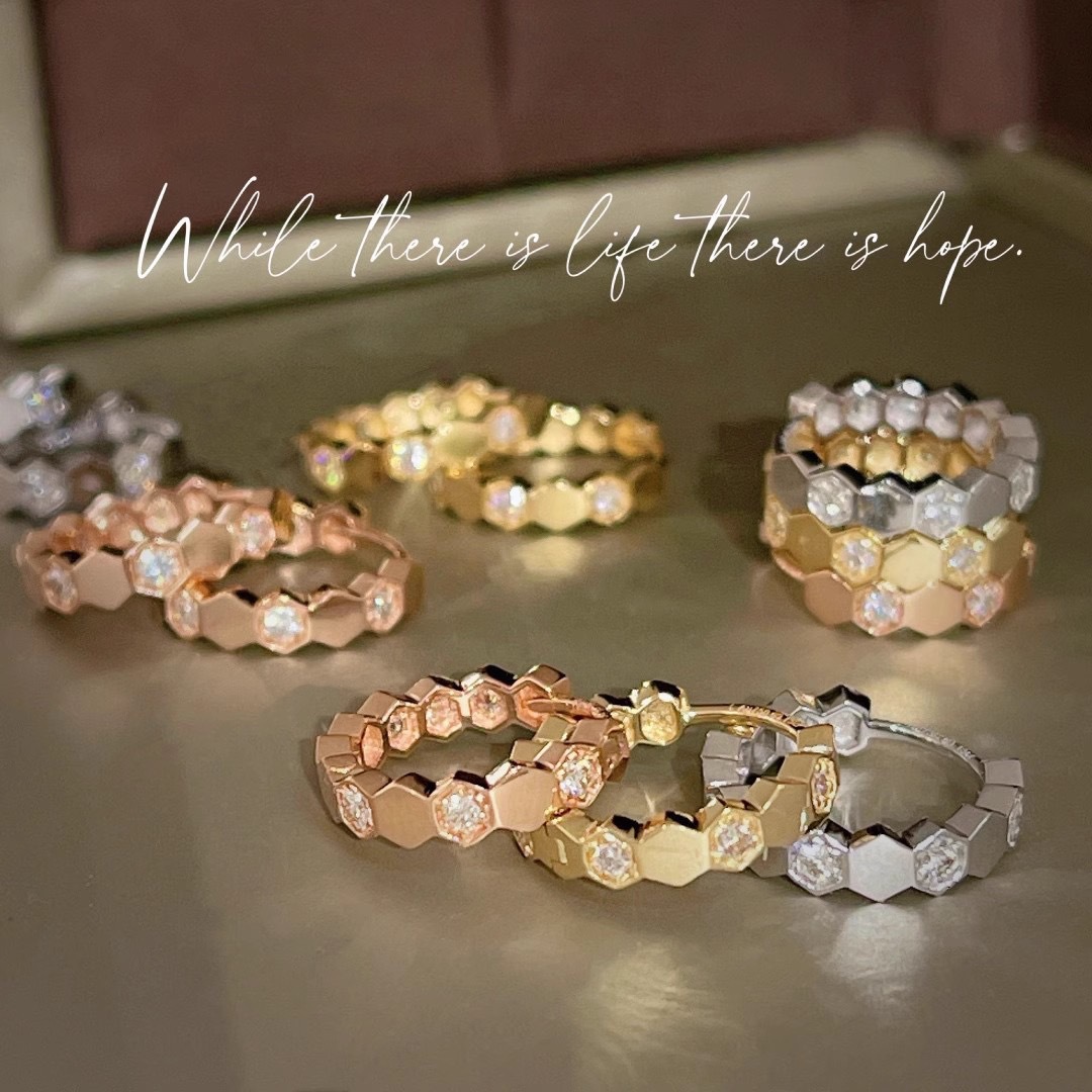 Light Luxury Honeycomb Earrings Plated with 18K Gold Earrings, Rose Gold and White Gold High-End Earrings with Diamond Earrings for Women