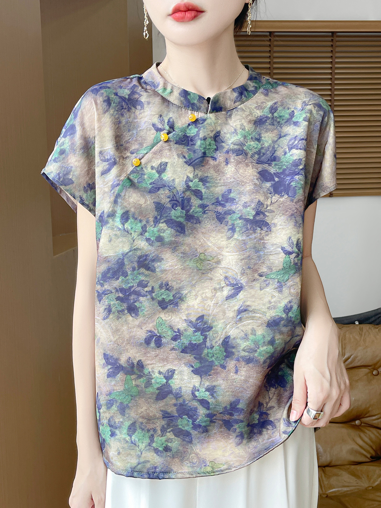 Stand Collar, Slanted Lapel, Flying Sleeve Top for Women, 2025 Summer New Style, New Chinese Tea Suit, Short-Sleeved Printed Shirt
