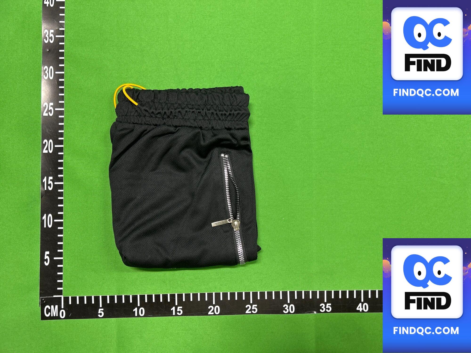 Summer Trendy Brand Fitness High Street Loose Quick-Drying Sports Basketball Running Knee-Length Casual Shorts for Men, Moisture-Wicking and Quick-Drying QC