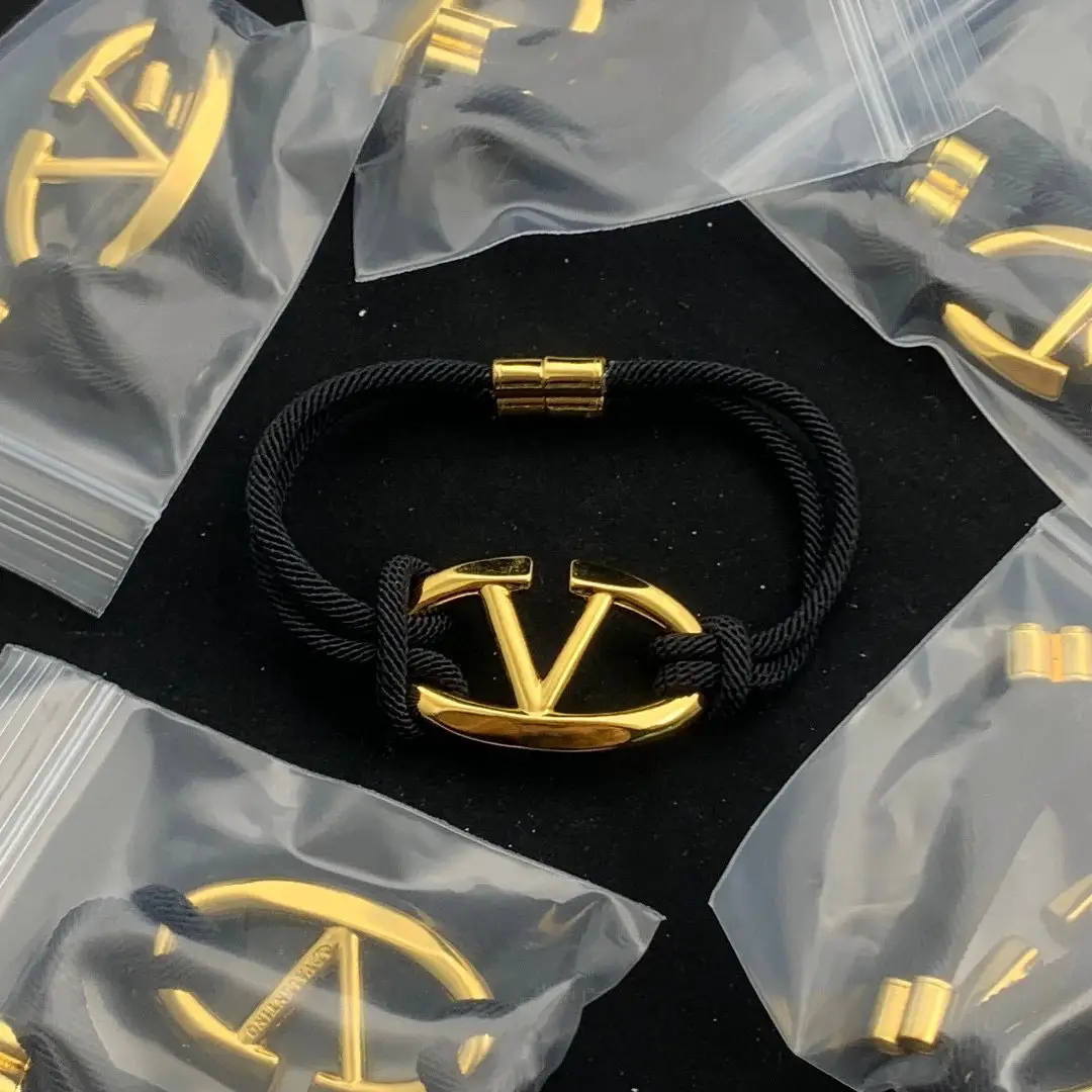 Bracelet with box