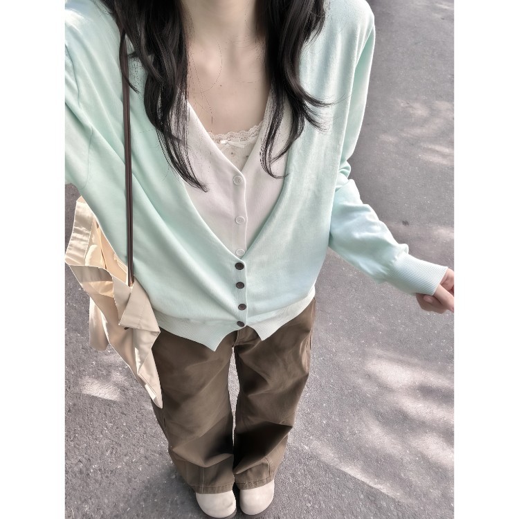 "3.18/Spring New Collection" Xuan Xiao Jie Spring Fake Two-Piece Mint Green Knitted Cardigan for Women