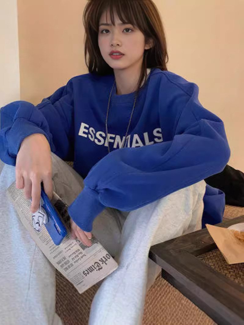 Korean-style Letter Printed fleece-lined Klein Blue Sweat Women's Autumn and Winter Loose Crewneck Pullover Women's Fashionable Top