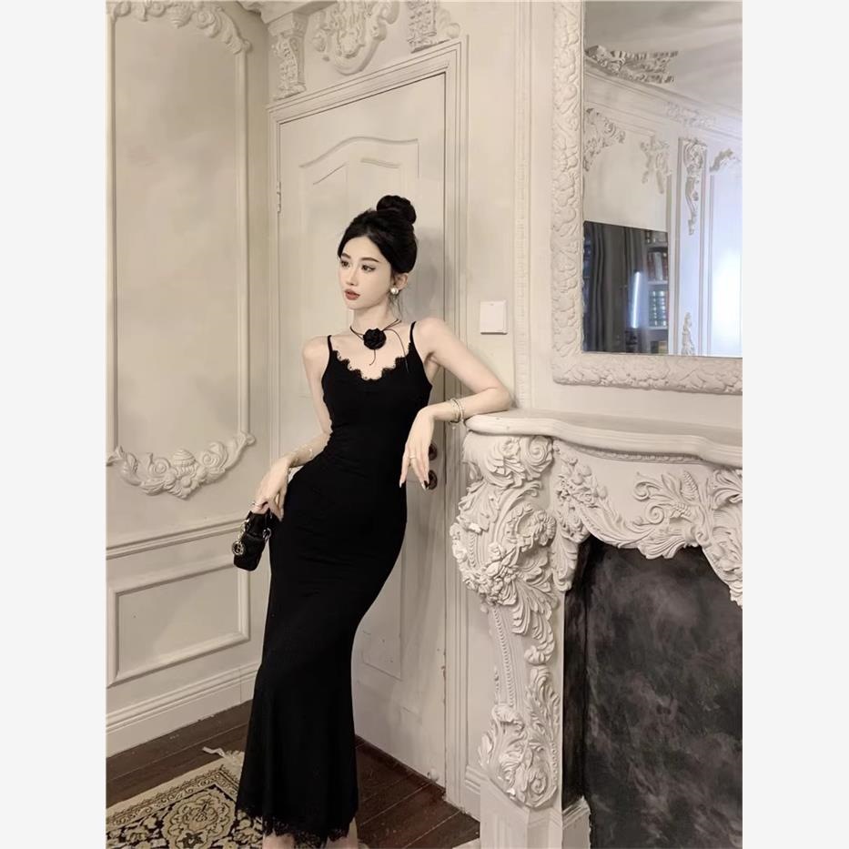 Hepburn-Style Little Black Dress with French Elegance, Lace Strap Dress, Slim-Fitting Bodycon Long Dress