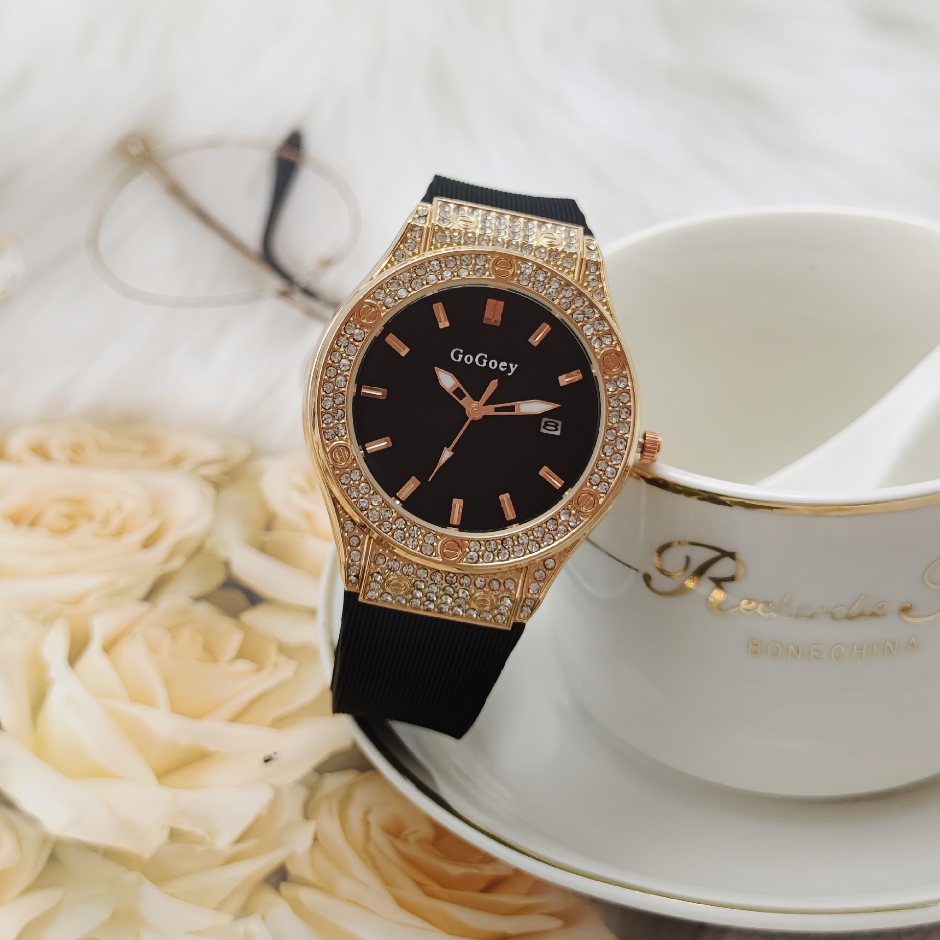 Live Diamond Large Dial Fashion Full Diamond High Sense Ladies Watch with Calendar Foreign Trade Explosions Sky Stars