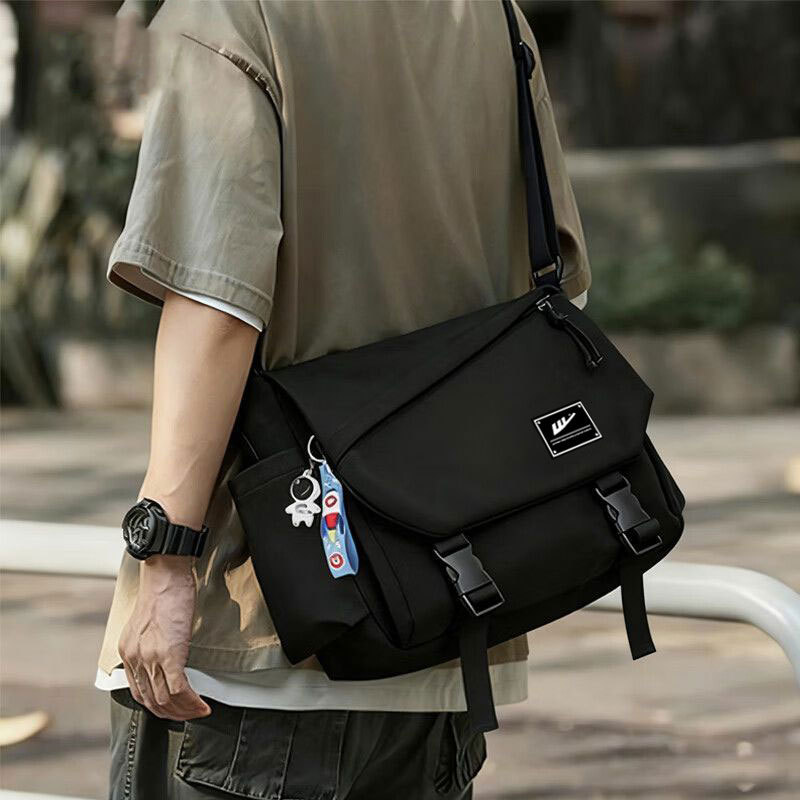 Ins Messenger Bag Style, Personalized Japanese-Style Men's Crossbody Bag, Trendy Casual Men's Bag, Large Capacity Shoulder Bag, Trendy Workwear
