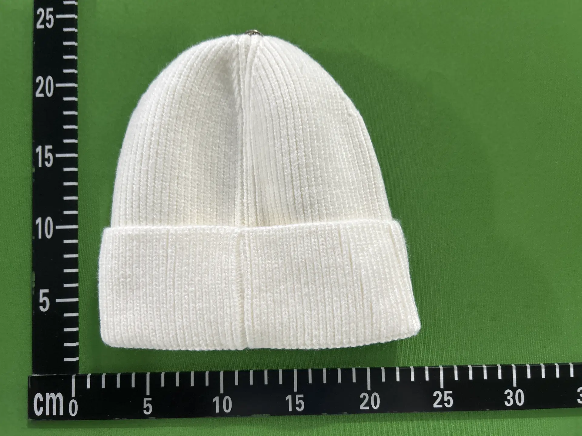 Hat in autumn and winter cold hat knitted woolen wool fashion tide card chills and warm white casual black hat