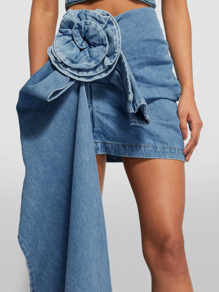 2026 Spring New Style Three-Dimensional Rose Flower Denim Skirt Simple Retro Blue Short A-Line Women's Denim Skirt