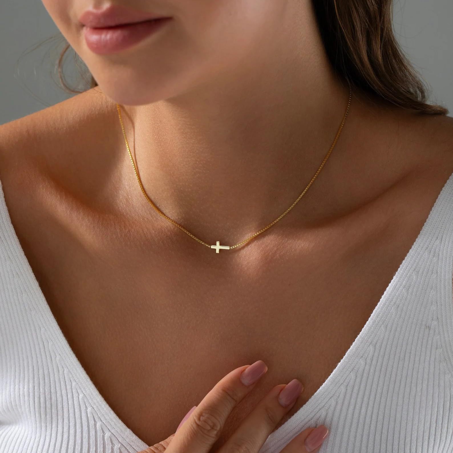Cross-border New Fashion Simple Cross Pendant Necklace Hip Hop Stainless Steel Explosion Cross Clavicle Chain Titanium Steel Decoration